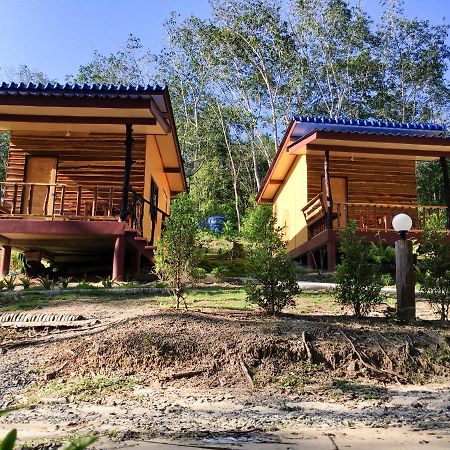 Baan Panseng Bungalow Ko Kut ภายนอก รูปภาพ