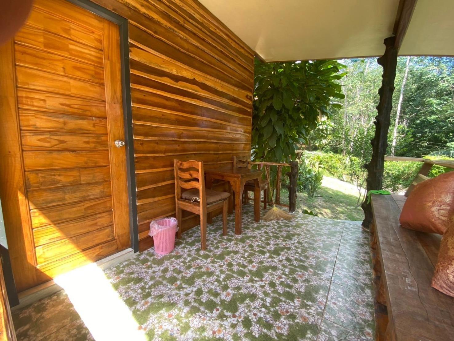 Baan Panseng Bungalow Ko Kut ภายนอก รูปภาพ