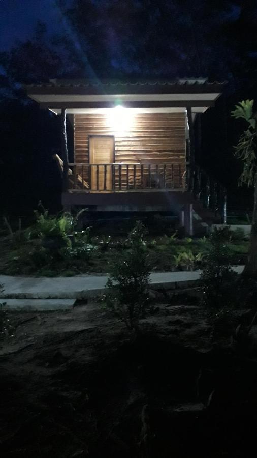 Baan Panseng Bungalow Ko Kut ภายนอก รูปภาพ