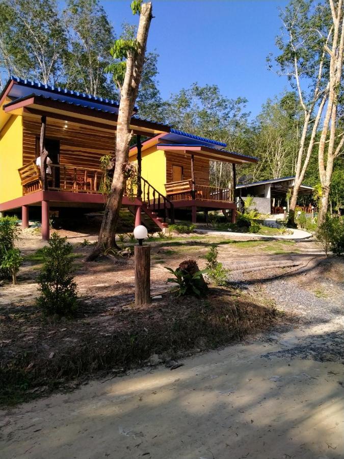 Baan Panseng Bungalow Ko Kut ภายนอก รูปภาพ